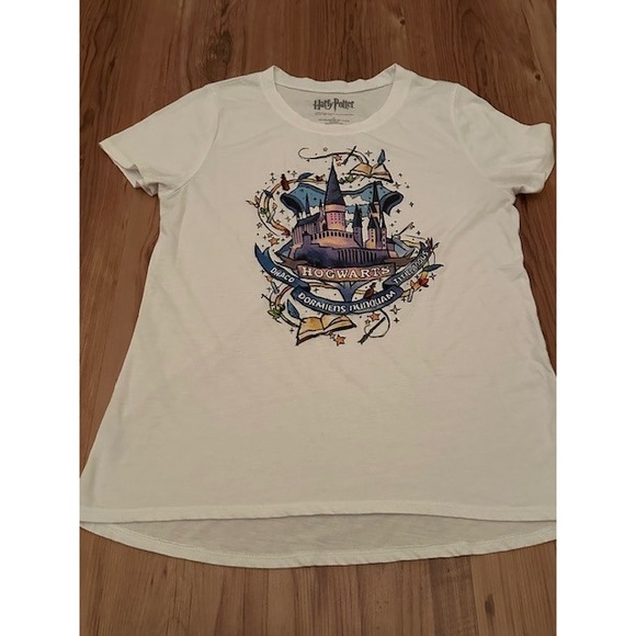 Harry Potter Hogwarts T-Shirt Youth XL Graphic Tee Hogwarts Castle Spell Book - Picture 2 of 4